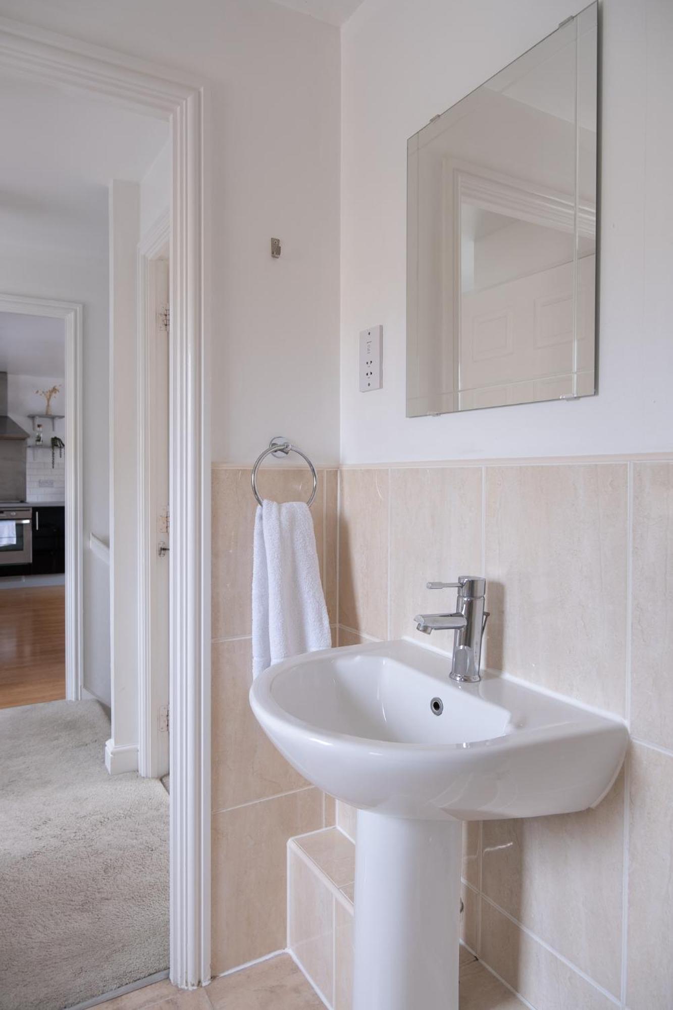 Sorrel House Apartment Carterton Bagian luar foto